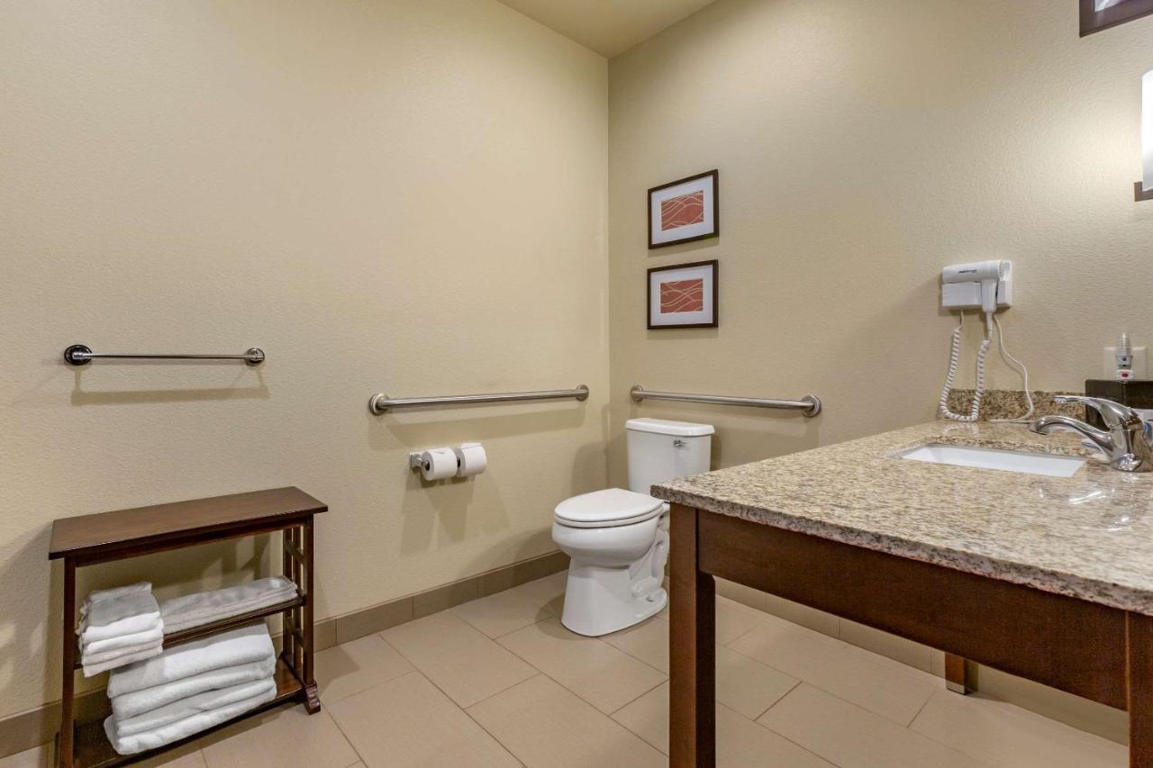 Comfort Inn & Suites Near Mt Rushmore Hill City Bagian luar foto