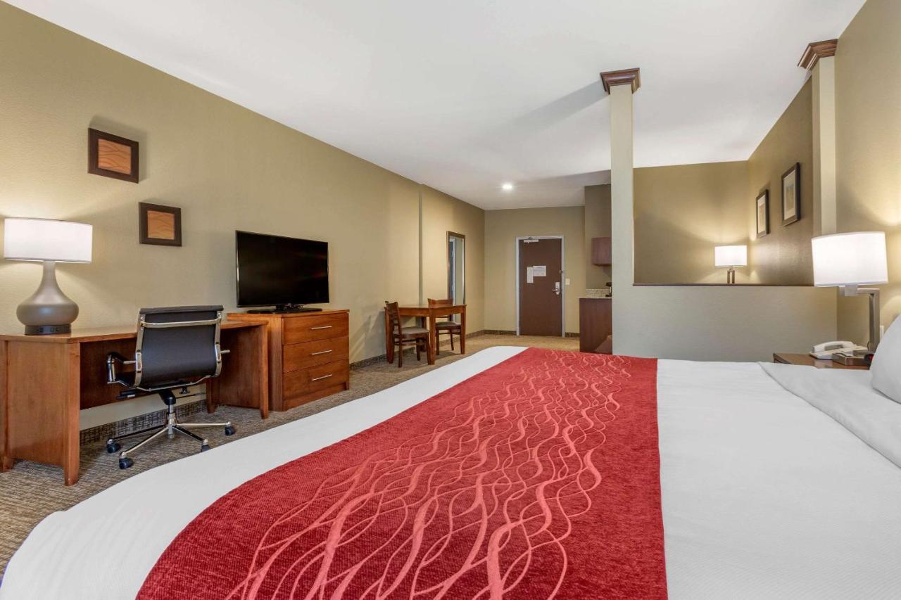Comfort Inn & Suites Near Mt Rushmore Hill City Bagian luar foto