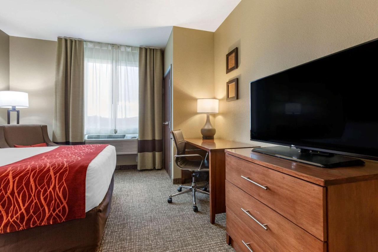 Comfort Inn & Suites Near Mt Rushmore Hill City Bagian luar foto